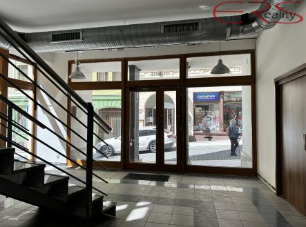 IMG_6536 | Pronájem - obchodní prostor, 342 m²