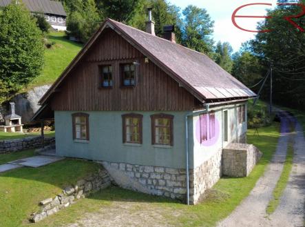 9 | Prodej - dům/vila, 187 m²