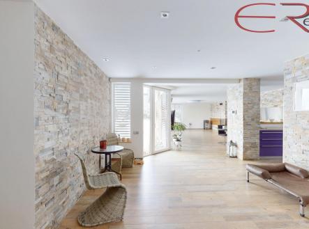 Rodinný dům | Prodej - dům/vila, 256 m²