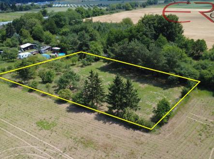 parcela | Prodej - pozemek, zahrada, 2 335 m²