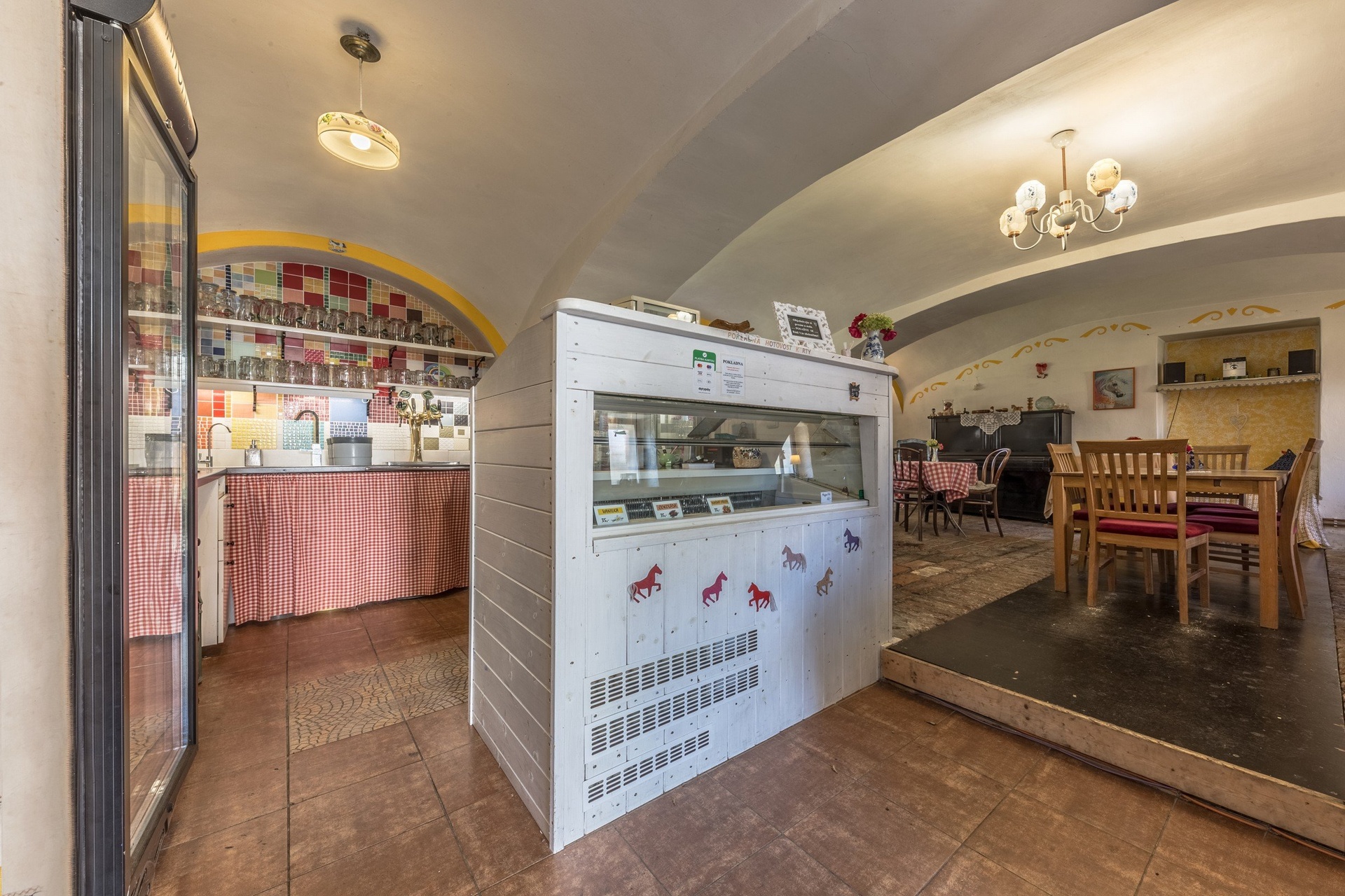 Prodej restaurace, 375 m², Kokořín