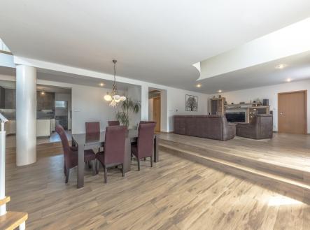 Prodej - dům/vila, 260 m²