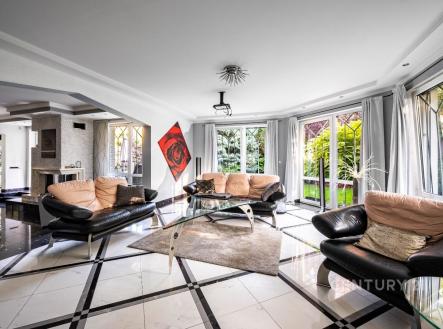 . | Prodej - dům/vila, 358 m²