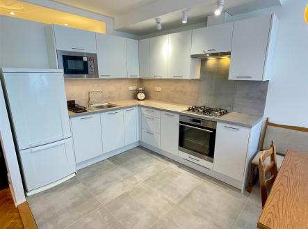 . | Pronájem bytu, 3+kk, 67 m²