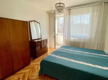 . | Pronájem bytu, 3+kk, 67 m²