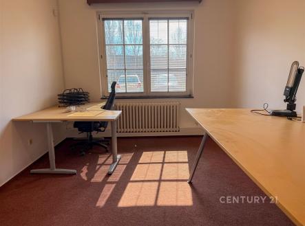 . | Pronájem - kanceláře, 16 m²