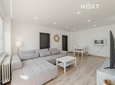 Pronájem bytu, 4+kk, 77 m²