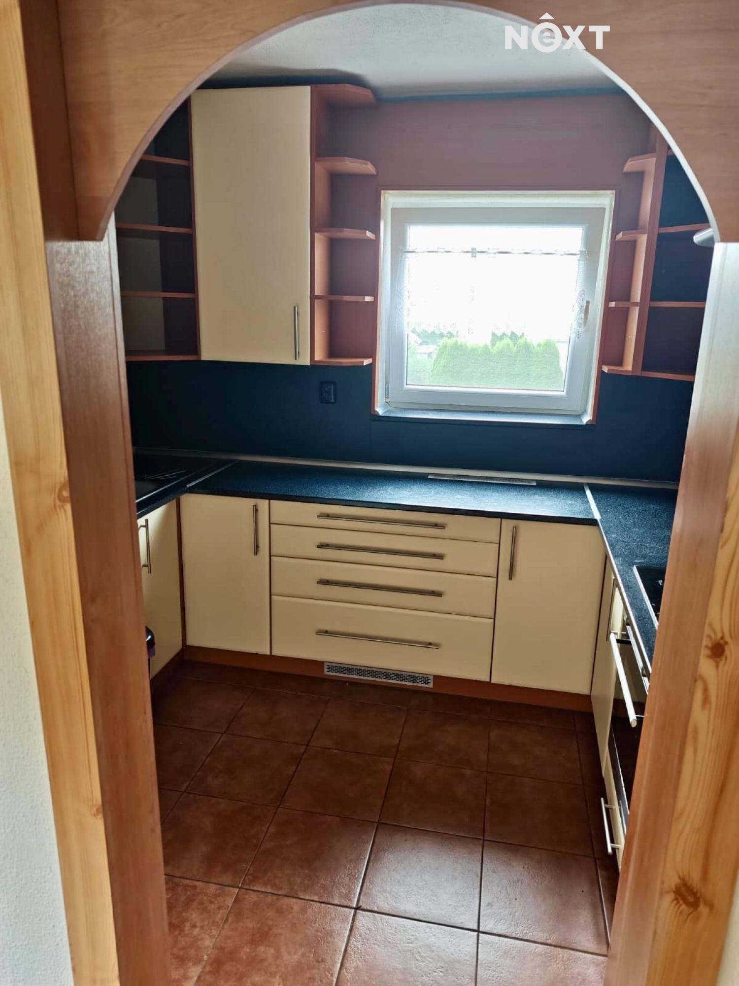 Pronájem byt 3+1, 82㎡