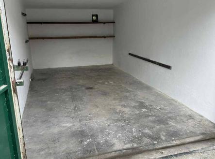 Pronájem - malý objekt/garáž