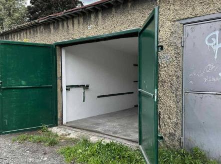 Pronájem - malý objekt/garáž