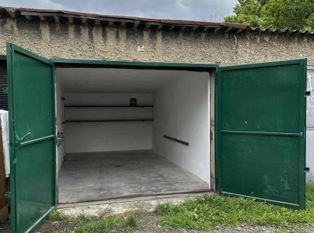 Pronájem - malý objekt/garáž
