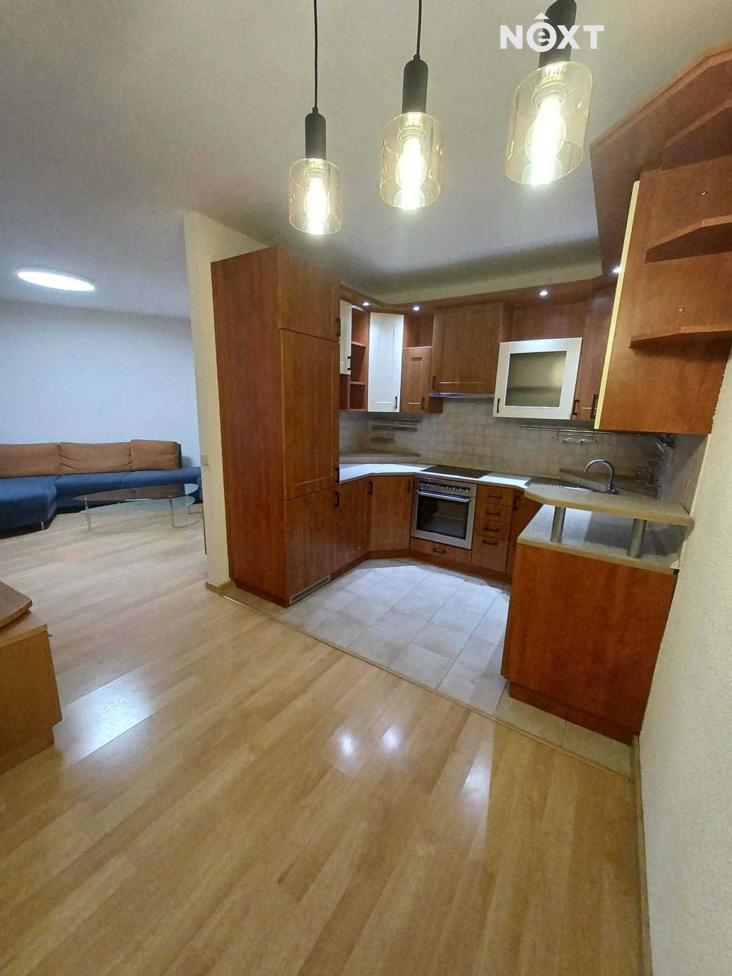 Pronájem byt 3+kk, 82㎡