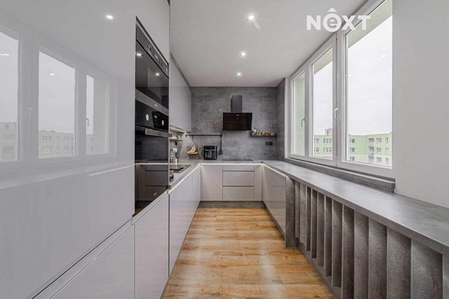 Pronájem byt 3+1, 70㎡