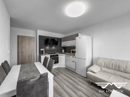 Obývací pokoj s kuchyňským koutem | Prodej bytu, 2+kk, 43 m²