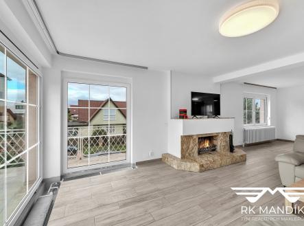 Obývací pokoj | Prodej - dům/vila, 220 m²