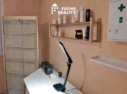 WhatsApp Image 2026-03-15 at 09.56.30_4 | Pronájem - obchodní prostor, 12 m²