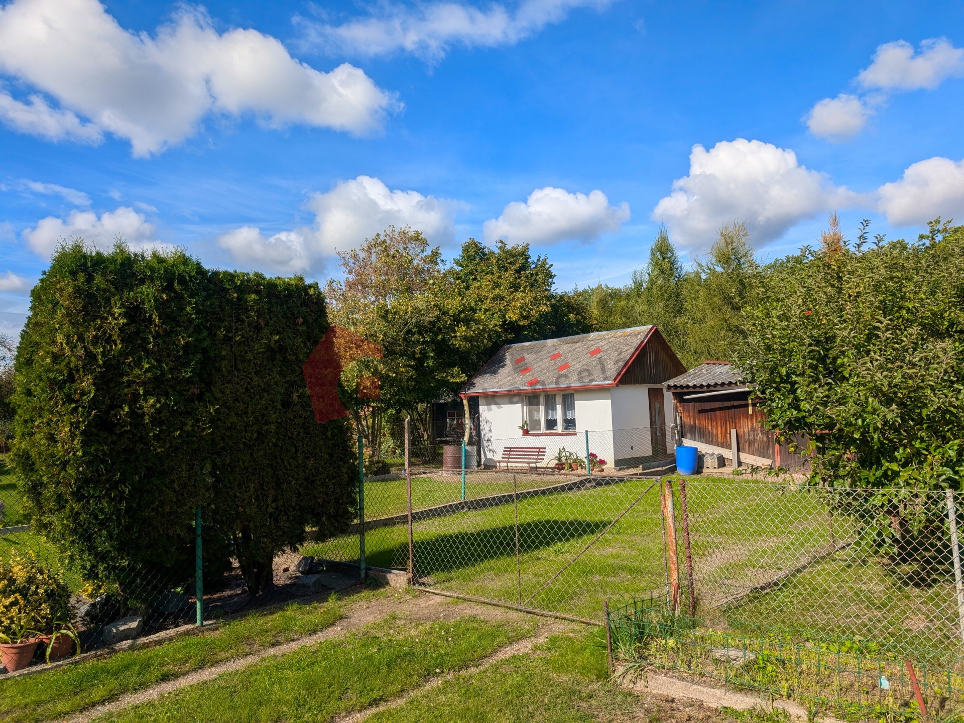 Byt 3+kk s vlastním pozemkem a zahradním domkem – Převýšov