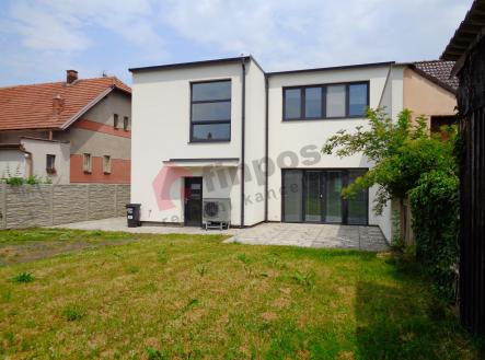 Pronájem bytu, 3+kk, 75 m²