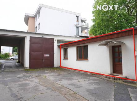 Pronájem - komerční objekt, obchodní centrum, 54 m²