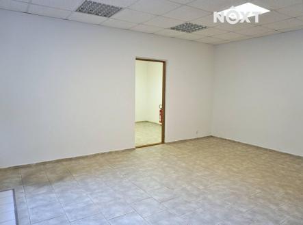 Pronájem - komerční objekt, obchodní centrum, 54 m²