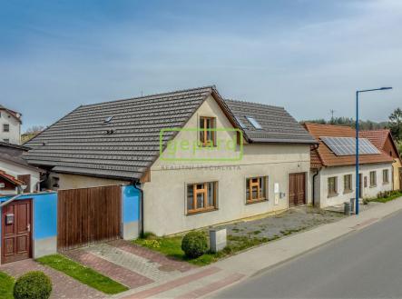 Prodej - dům/vila, 236 m²