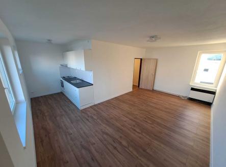 foto: 2 | Pronájem bytu, 1+kk, 35 m²