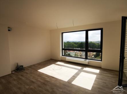 Fotka 2 | Pronájem bytu, 2+kk, 67 m²