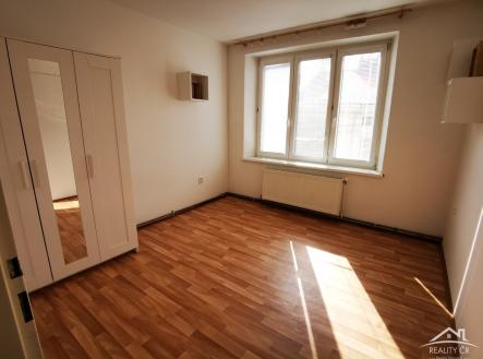Fotka 1 | Pronájem bytu, 2+1, 75 m²