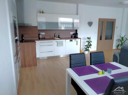 Fotka 1 | Pronájem bytu, 2+kk, 80 m²