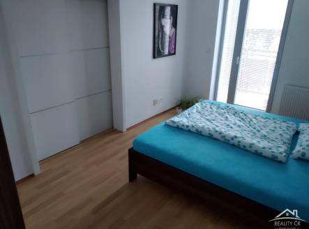 Fotka 2 | Pronájem bytu, 2+kk, 80 m²