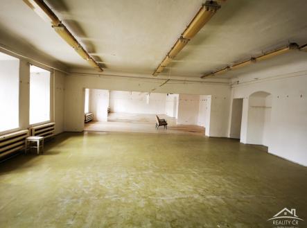 Fotka 2 | Prodej - komerční objekt, jiný, 2 200 m²