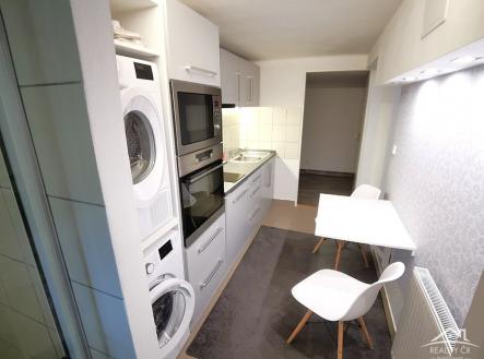 Fotka 2 | Pronájem bytu, 1+1, 50 m²