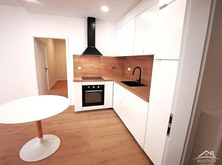 Fotka 3 | Pronájem bytu, 2+kk, 67 m²