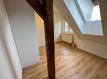 Boleslavska-14 | Pronájem bytu, 1+1, 33 m²