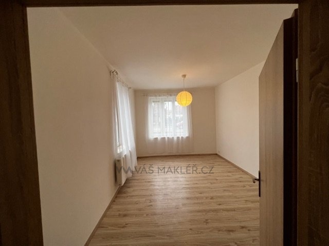 F3796F84-A72C-462E-95E7-70D25B22AE89_1_105_c