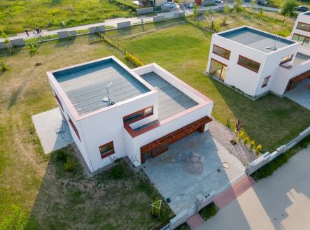 Pronájem - dům/vila, 162 m² obrázek