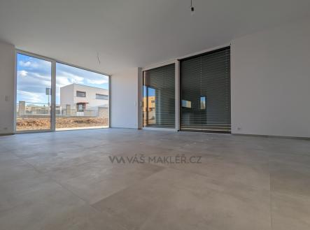 PXL_20230404_160233834 | Pronájem - dům/vila, 162 m²