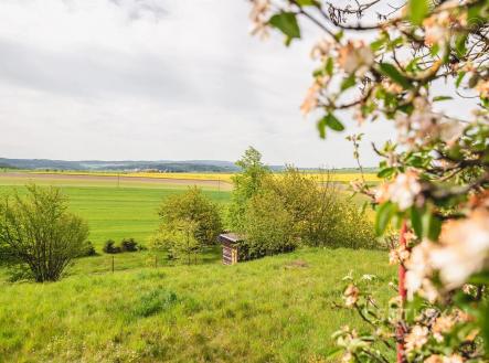 zahrada s venkovský pohled | Prodej - pozemek pro bydlení, 909 m²