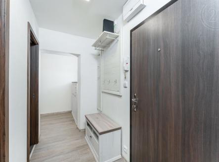 . | Pronájem bytu, 3+kk, 68 m²