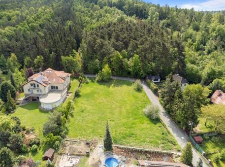 . | Prodej - pozemek pro bydlení, 1 711 m²