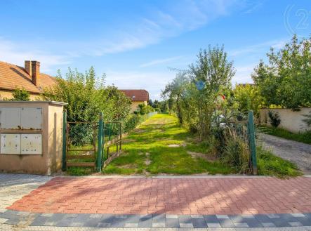 . | Prodej - pozemek pro bydlení, 702 m²