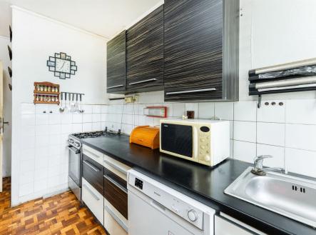 . | Prodej bytu, 4+1, 76 m²