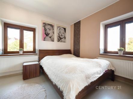 . | Prodej - dům/vila, 170 m²