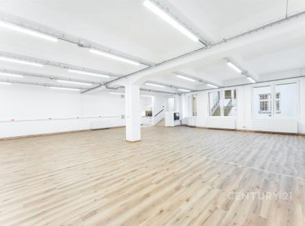. | Pronájem - kanceláře, 130 m²