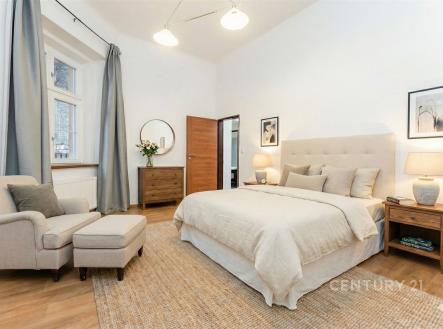 . | Pronájem bytu, 4+kk, 99 m²