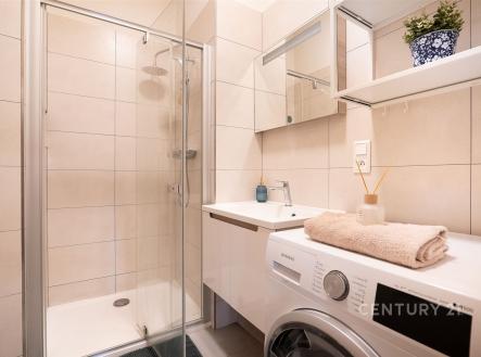 . | Prodej bytu, 1+kk, 43 m²