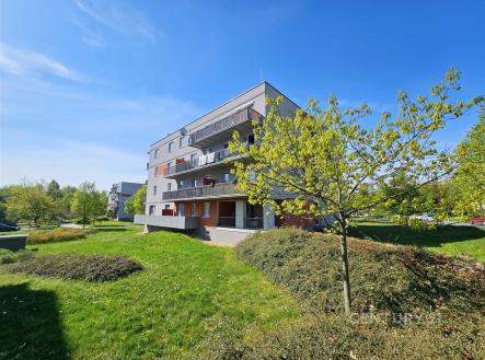 . | Pronájem bytu, 2+kk, 70 m²