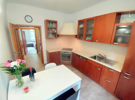 Pronájem bytu, 3+1, 79 m² obrázek