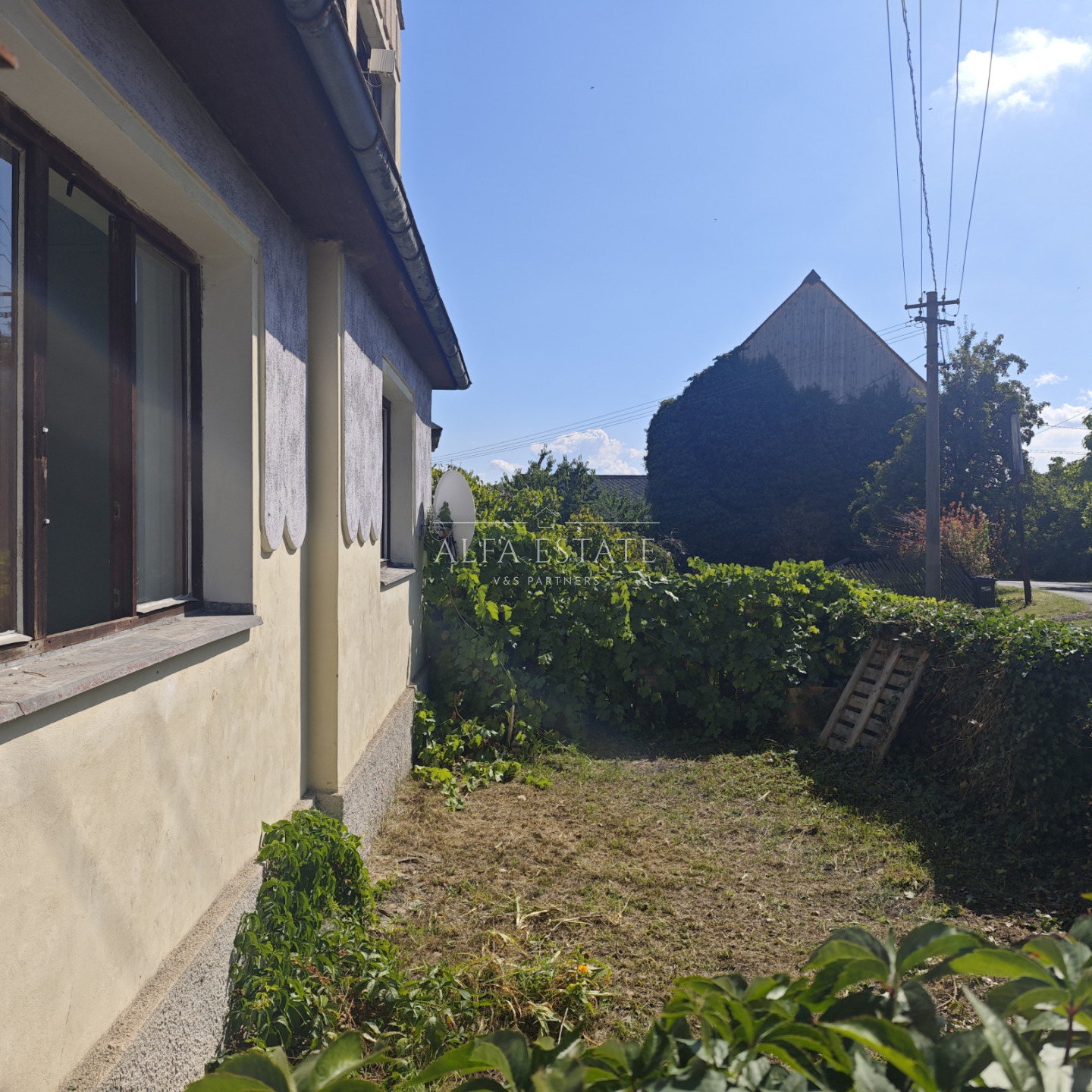 Rodinný dům v obci Valeč