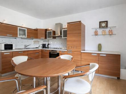 Pronájem bytu, 3+1, 108 m²